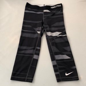 Like new Nike Pro leggings